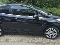 Gebraucht Ford Fiesta Titanium 82 PS (60 kW) 2010 Limousine