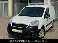 Gebraucht Peugeot Partner Comfort plus 99 PS (72 kW) 2015 Weiß Van / Kleinbus