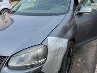 Gebraucht VW Jetta 105 PS (77 kW) 2006 Grau Limousine