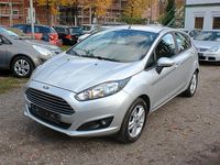 Gebraucht Ford Fiesta SYNC Edition 80 PS (58 kW) 2015 Silber Kleinwagen