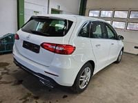 Gebraucht Mercedes B180 116 PS (85 kW) 2021 Weiß Van / Kleinbus