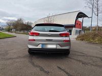 Gebraucht Hyundai i30 99 PS (72 kW) 2018 Beige Kleinwagen