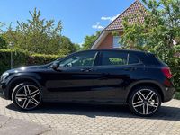 Gebraucht Mercedes GLA200 136 PS (100 kW) 2016 Schwarz SUV