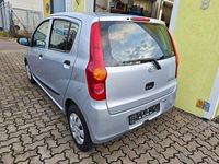 Gebraucht Daihatsu Cuore 69 PS (50 kW) 2009 Silber Kleinwagen