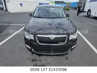 Gebraucht Skoda Superb 105 PS (77 kW) 2011 Schwarz Limousine