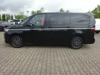Gebraucht VW Multivan Style 150 PS (110 kW) 2025 Deep black Van / Kleinbus