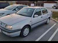 Gebraucht VW Vento 90 PS (66 kW) 1997 Silber Limousine