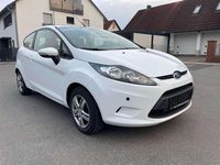 Gebraucht Ford Fiesta 97 PS (71 kW) 2009 Weiß Kleinwagen
