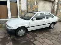 Gebraucht Ford Escort 60 PS (44 kW) 1993 Weiß Limousine