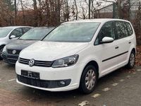 Gebraucht VW Touran Trendline 105 PS (77 kW) 2012 Weiß Van / Kleinbus