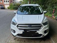 Gebraucht Ford Kuga 182 PS (133 kW) 2017 Weiß SUV