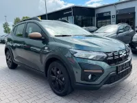 Second-hand Dacia Sandero Extreme 110 CP (80 kW) 2024 Verde SUV