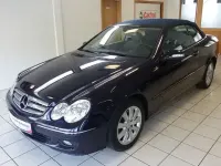 Gebraucht Mercedes CLK200 163 PS (119 kW) 2005 Tansanitblau Cabrio