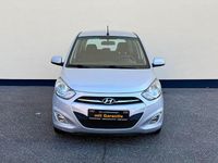 Gebraucht Hyundai i10 Style 86 PS (63 kW) 2012 Silber Kleinwagen