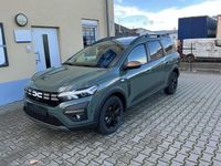 Neu Dacia Jogger Extreme 110 PS (80 kW) 2025 Dusty green metallic Van / Kleinbus