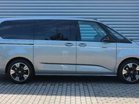 Neu VW Multivan Style 150 PS (110 kW) 2025 Silber Van