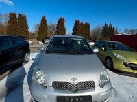 Gebraucht Toyota Yaris 87 PS (63 kW) 2005 Silber Kleinwagen