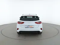 Gebraucht Kia Ceed Edition 7 2022 Weiß Kleinwagen