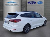 Używany Ford Focus ST-Line 125 KM (91 kW) 2025 Biały Sedan/Limuzyna