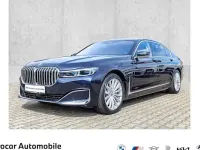 Gebraucht BMW 745e Sport Line 394 PS (289 kW) 2019 Blau Limousine