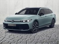 Gebraucht VW Passat R-line 193 PS (141 kW) 2024 Maripositgrün metallic Kombi