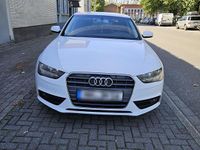Gebraucht Audi A4 122 PS (89 kW) 2012 Weiß Limousine
