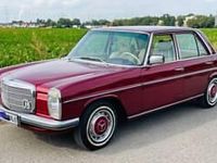 Gebraucht Mercedes 220 60 PS (44 kW) 1974 Rot Limousine