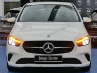 Gebraucht Mercedes B180 Progressive 136 PS (100 kW) 2024 Unilack polarweiß Kleinwagen