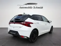 Gebraucht Hyundai i20 Edition 30 101 PS (74 kW) 2022 Weiß Kleinwagen