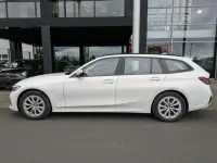 Gebraucht BMW 320 190 PS (139 kW) 2022 Weiß Limousine