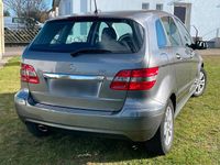 Gebraucht Mercedes B180 116 PS (85 kW) 2010 Grau Van / Kleinbus