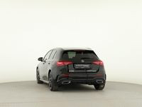Gebraucht Mercedes A200 AMG 163 PS (119 kW) 2025 Nachtschwarz  unilack Limousine