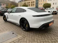 Gebraucht Porsche Taycan Turbo S 559 kW (761 PS) 2022 Weiß Limousine