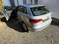 Gebraucht Audi A3 Ambiente 110 PS (80 kW) 2015 Silber Limousine