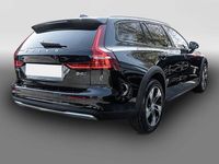 Gebraucht Volvo V60 CC Plus 197 PS (144 kW) 2023 Schwarz Kombi