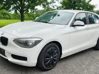 Gebraucht BMW 114 102 PS (75 kW) 2014 Weiß Kleinwagen