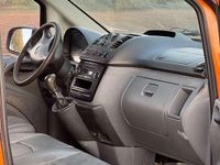Gebraucht Mercedes Vito 116 PS (85 kW) 2010 Orange Van
