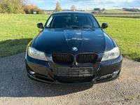 Gebraucht BMW 318 143 PS (105 kW) 2012 Schwarz Kombi