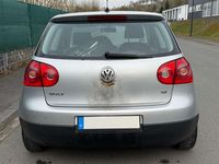 Gebraucht VW Golf IV Comfortline 102 PS (75 kW) 2005 Silber Limousine