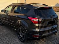 Gebraucht Ford Kuga ST-Line 179 PS (131 kW) 2018 Grau SUV