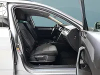 Gebraucht VW Passat 150 PS (110 kW) 2023 Silber Kombi