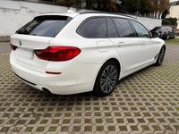 Gebraucht BMW 520 Sport Line 190 PS (139 kW) 2019 Weiß Kombi
