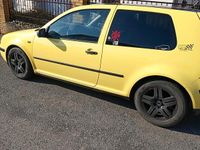 Gebraucht VW Golf IV 75 PS (55 kW) 2002 Gelb Kleinwagen