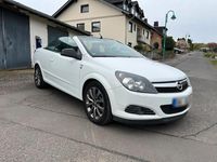 Gebraucht Opel Astra Cabriolet Edition 140 PS (102 kW) 2010 Weiß Cabrio