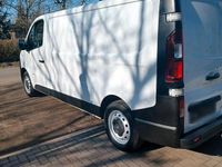 Gebraucht Opel Vivaro 116 PS (85 kW) 2016 Weiß Van / Kleinbus
