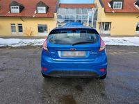 Gebraucht Ford Fiesta 66 PS (48 kW) 2013 Blau Kleinwagen
