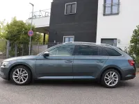 Gebraucht Skoda Superb LAURIN & KLEMENT 190 PS (139 kW) 2018 Grau Kombi