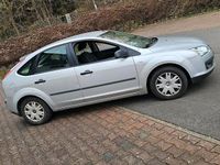 Gebraucht Ford Focus 101 PS (74 kW) 2004 Silber Limousine