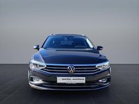 Gebraucht VW Passat 150 PS (110 kW) 2022 Grau (metallic) Kombi