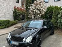 Second-hand Mercedes E240 177 CP (130 kW) 2005 Negru Berlinǎ